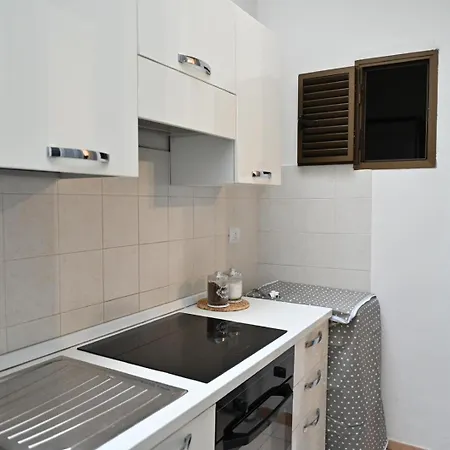 Maison 141 아파트 *